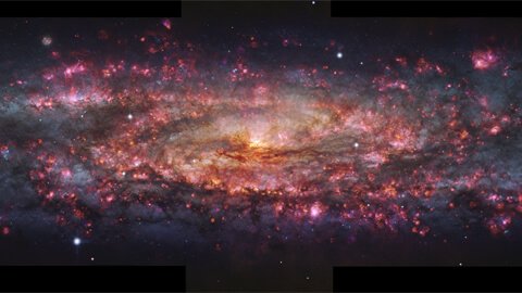 Imagem detalhada da galáxia do Escultor capturada pelo VLT (ESO)