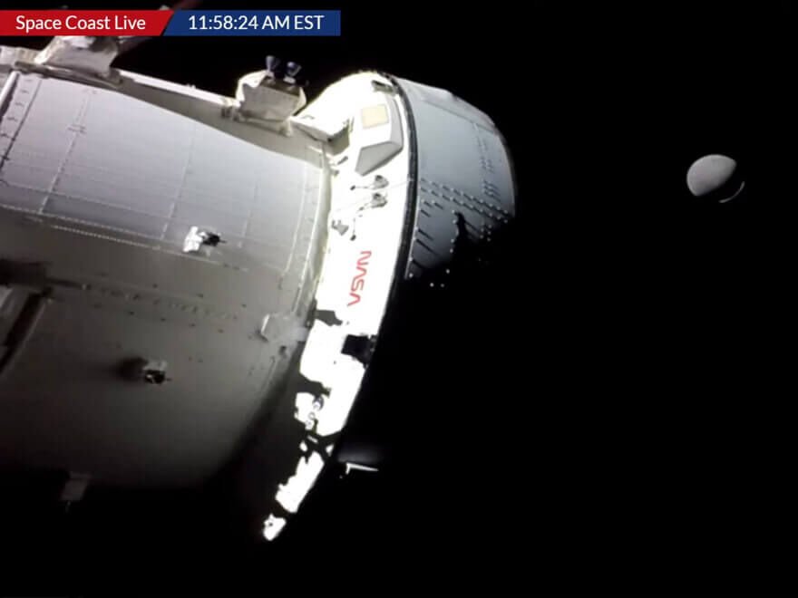 A Orion fotografa a Lua ocultando a Terra Orion e a Lua ocultando a Terra